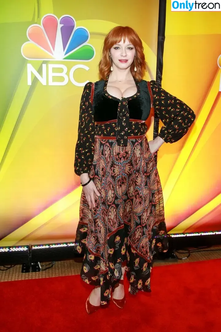 Christina Hendricks nude photo #1520 (actuallychristinahendricks)