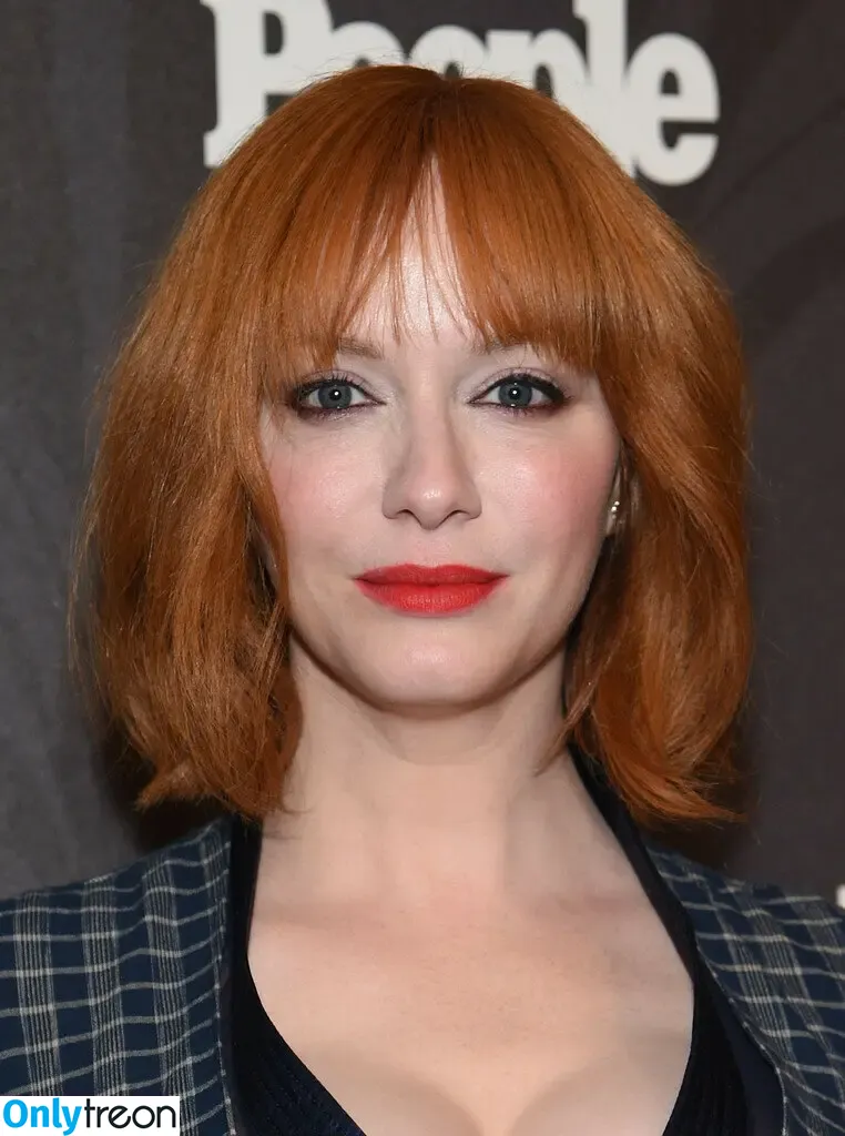 Christina Hendricks nude photo #1524 (actuallychristinahendricks)