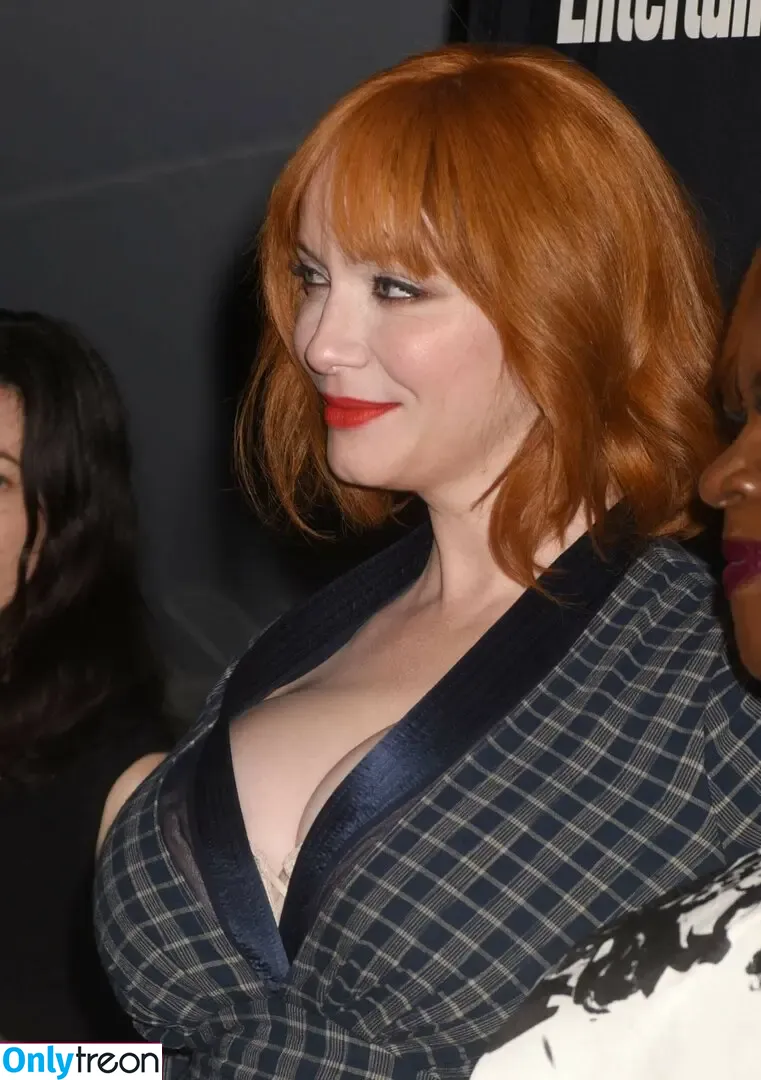 Christina Hendricks nude photo #1539 (actuallychristinahendricks)