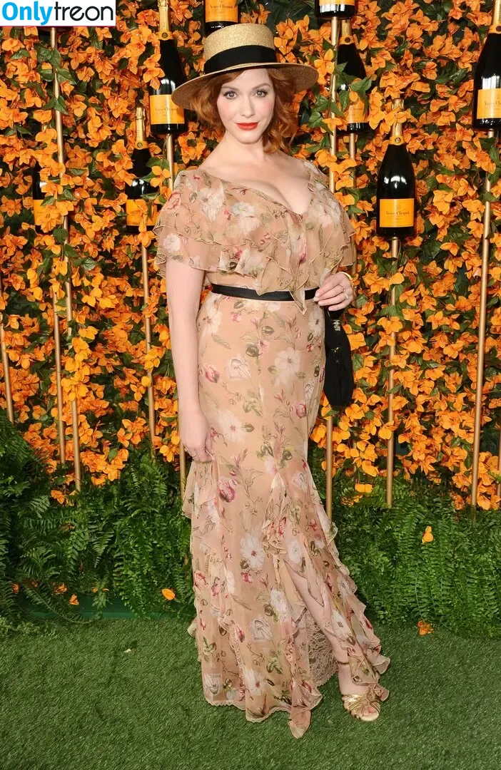Christina Hendricks nude photo #1583 (actuallychristinahendricks)