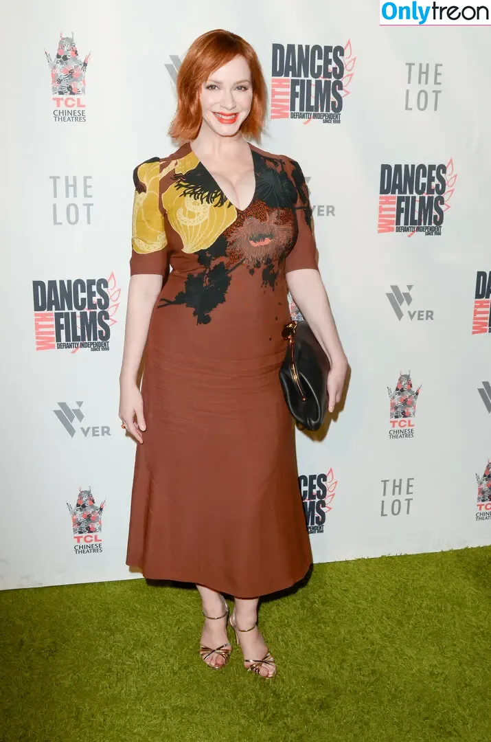 Christina Hendricks nude photo #1616 (actuallychristinahendricks)