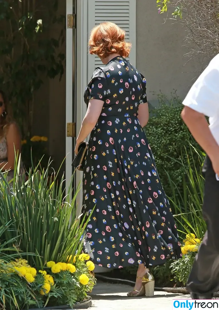 Christina Hendricks nude photo #1642 (actuallychristinahendricks)