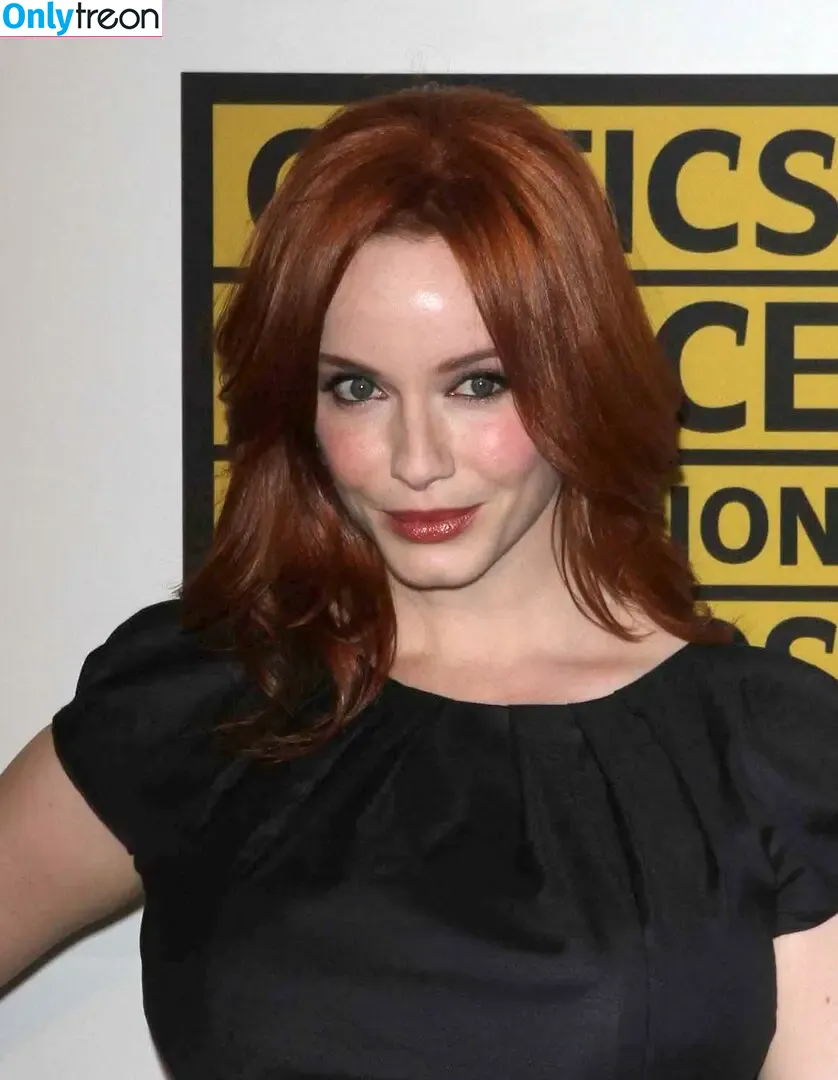 Christina Hendricks nude photo #1719 (actuallychristinahendricks)