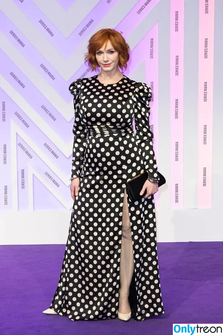 Christina Hendricks nude photo #1906 (actuallychristinahendricks)