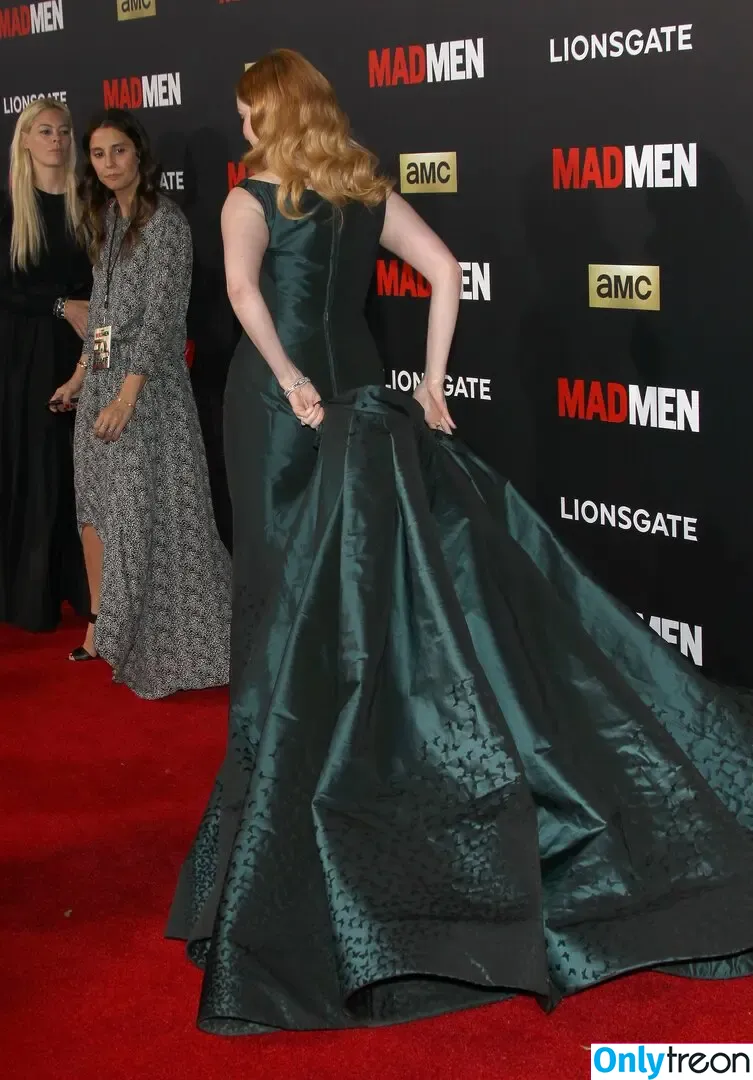 Christina Hendricks nude photo #1934 (actuallychristinahendricks)