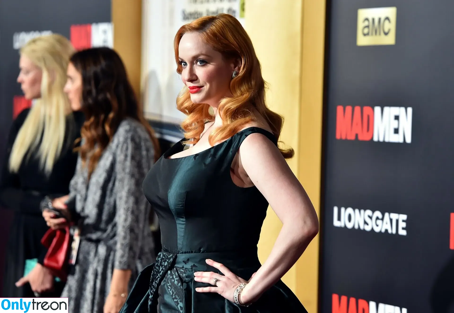 Christina Hendricks nude photo #1941 (actuallychristinahendricks)