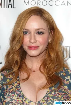 Christina Hendricks / actuallychristinahendricks nude photo #2045