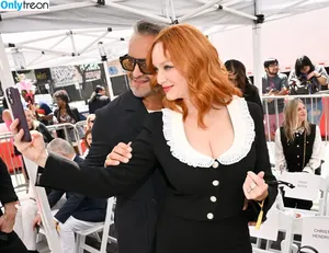 Christina Hendricks / actuallychristinahendricks nude photo #2072