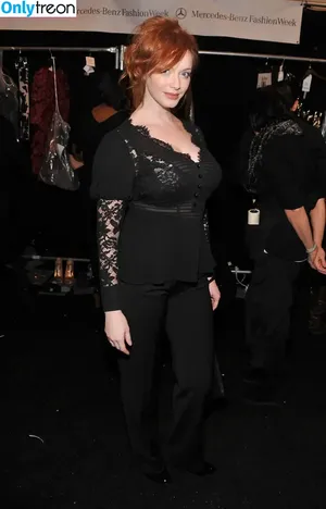 Christina Hendricks / actuallychristinahendricks nude photo #2093