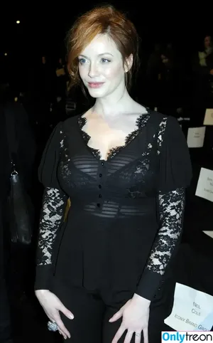 Christina Hendricks / actuallychristinahendricks nude photo #2098