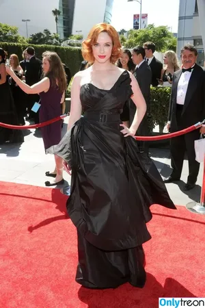 Christina Hendricks / actuallychristinahendricks nude photo #2099
