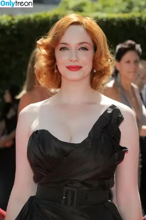 Christina Hendricks / actuallychristinahendricks nude photo #2100