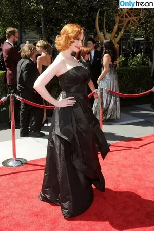 Christina Hendricks / actuallychristinahendricks nude photo #2116
