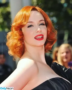 Christina Hendricks / actuallychristinahendricks nude photo #2124