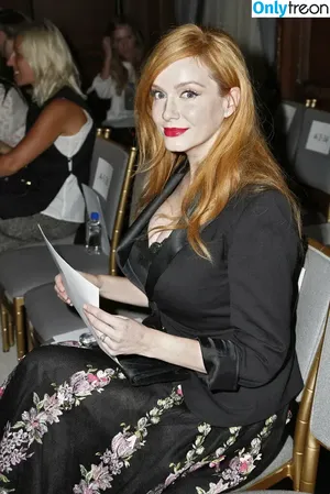 Christina Hendricks / actuallychristinahendricks nude photo #2140