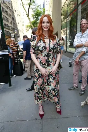 Christina Hendricks / actuallychristinahendricks nude photo #2160