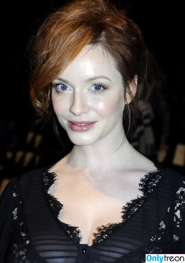 Christina Hendricks nude photo #2096 (actuallychristinahendricks)
