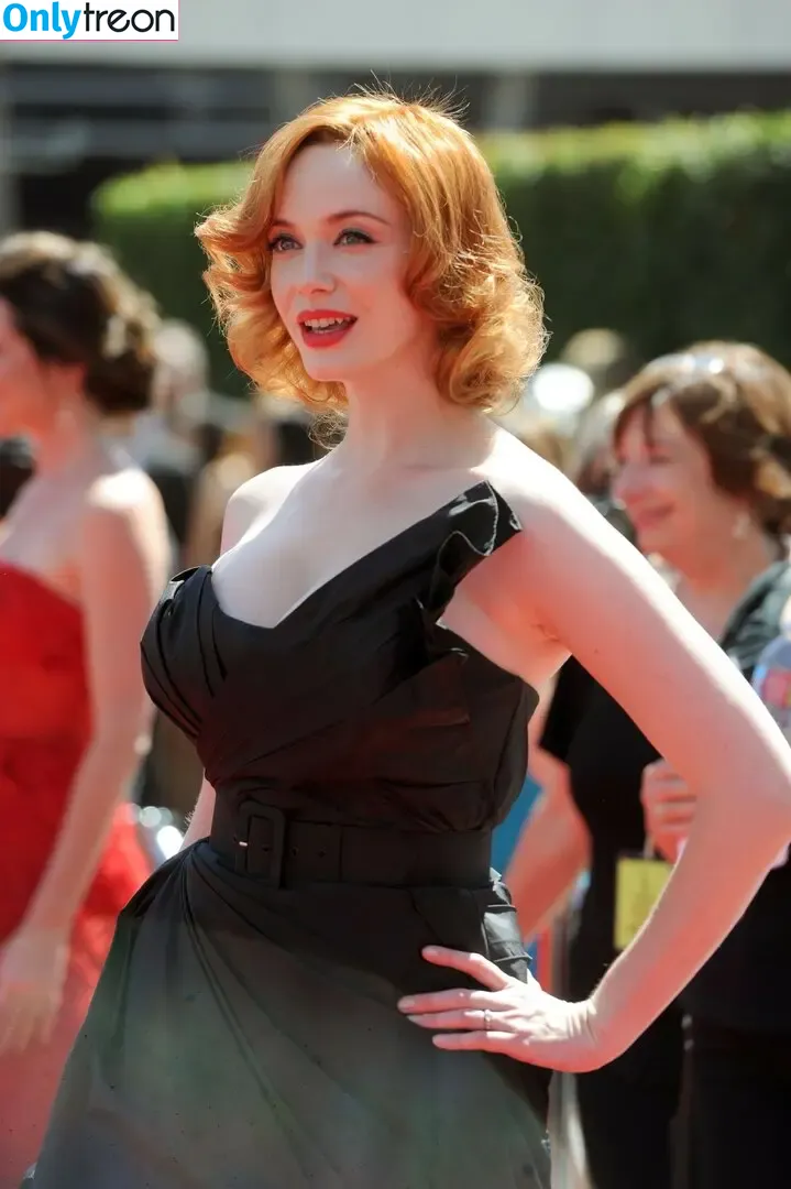Christina Hendricks nude photo #2104 (actuallychristinahendricks)