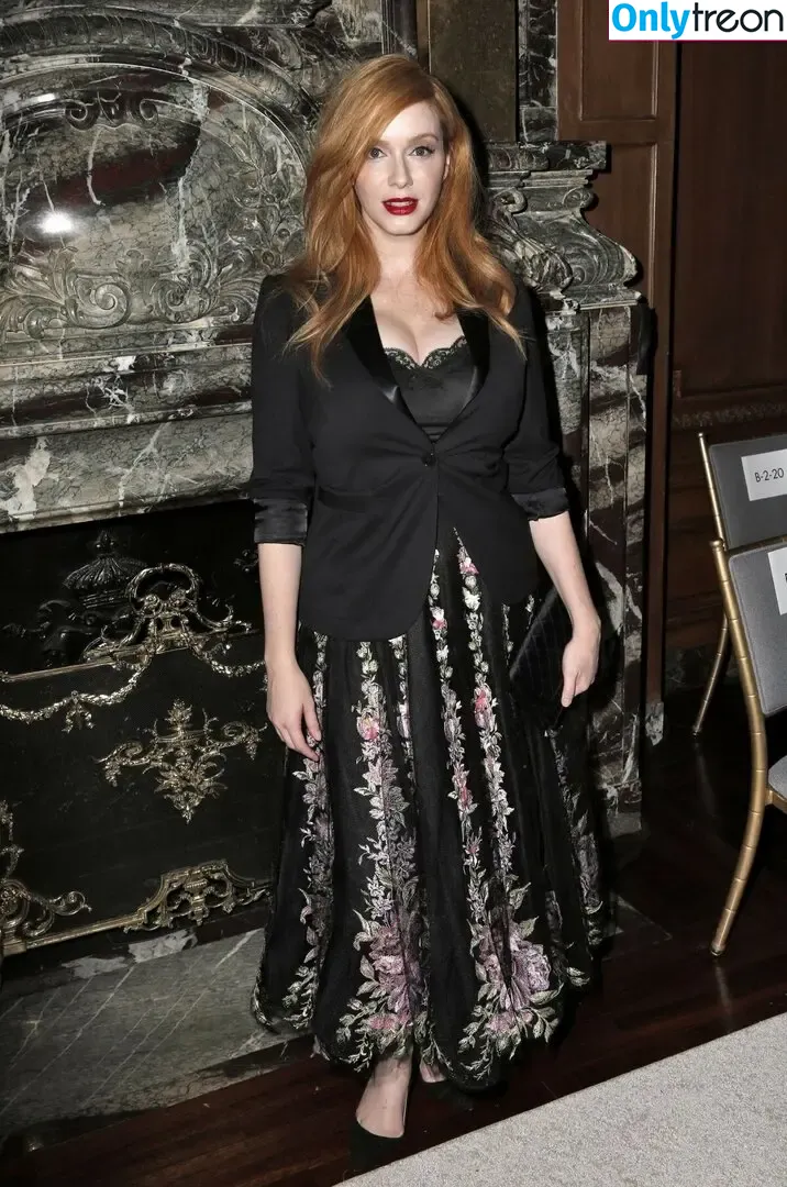 Christina Hendricks nude photo #2143 (actuallychristinahendricks)