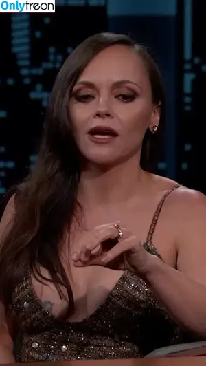 Christina Ricci / ChristinaRicci / riccigrams nude photo #0603