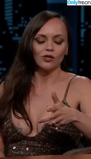 Christina Ricci / ChristinaRicci / riccigrams nude photo #0605
