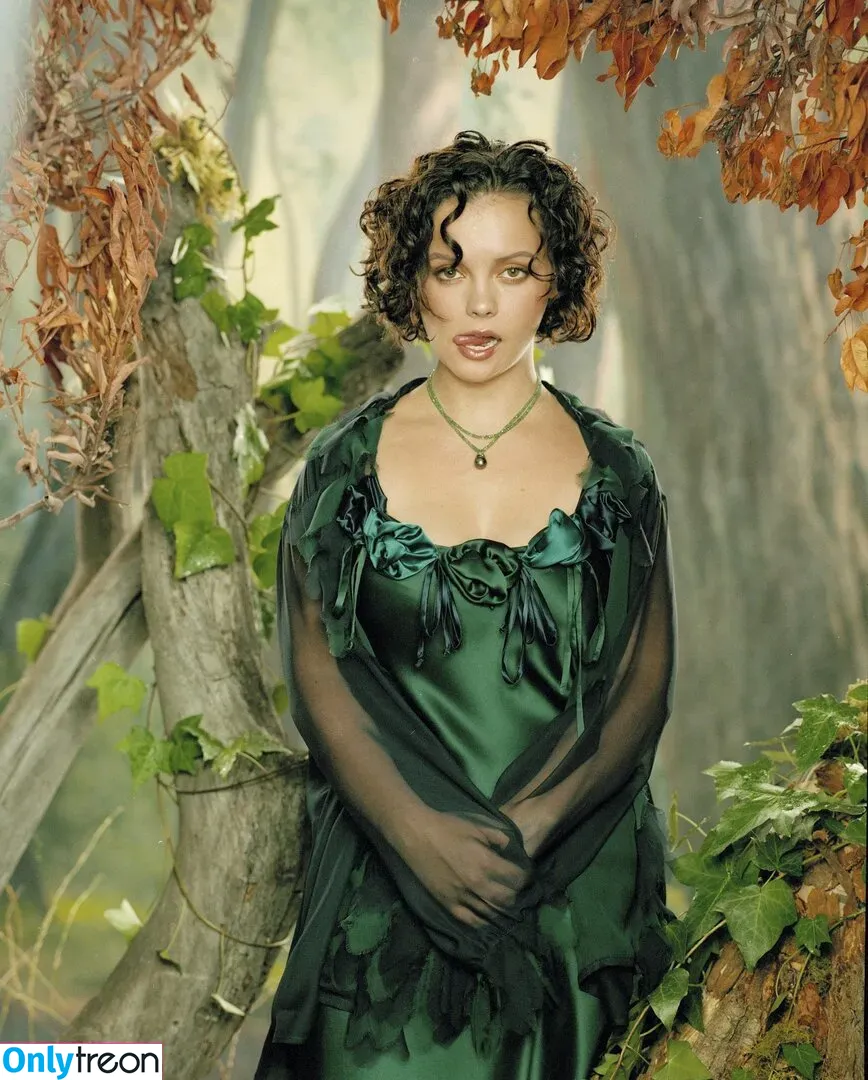 Christina Ricci nude photo #0164 (ChristinaRicci / arianaricci / riccigrams)