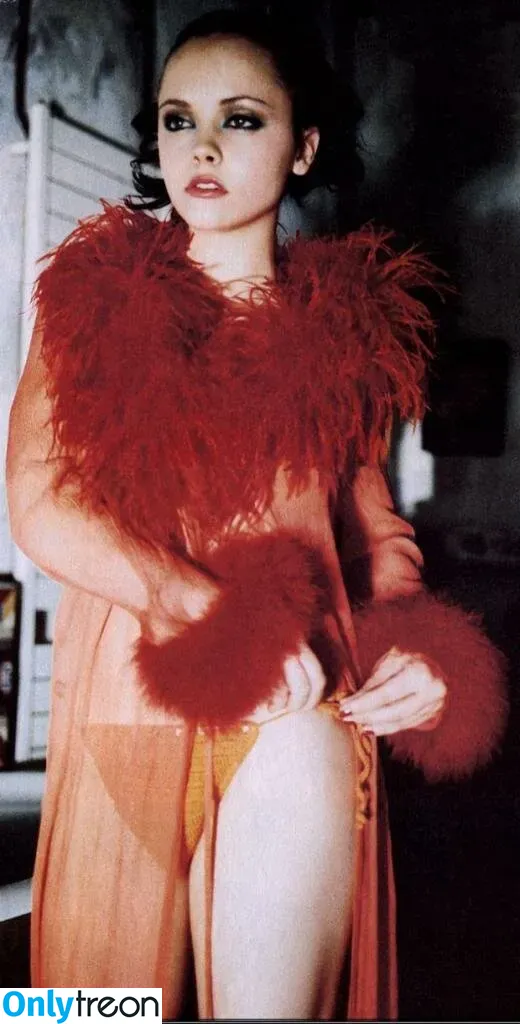 Christina Ricci nude photo #0187 (ChristinaRicci / riccigrams)