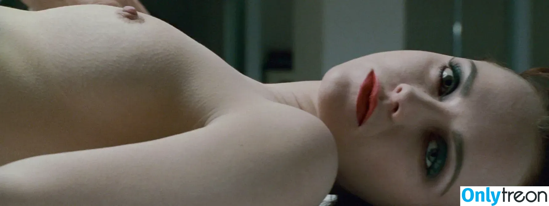 Christina Ricci nude photo #0190 (ChristinaRicci / riccigrams)