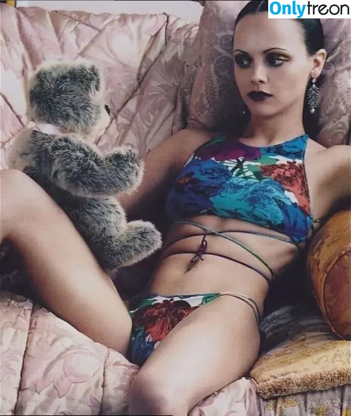 Christina Ricci nude photo #0633 (ChristinaRicci / riccigrams)