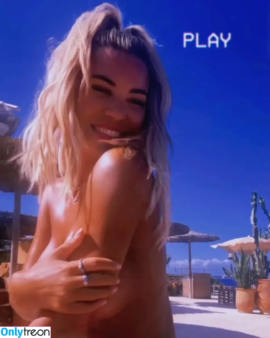 Christine McGuinness nude photo #1040 (mrscmcguinness)