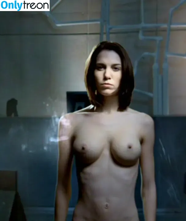Christy Carlson Romano nude photo #0153 (thechristycarlsonromano)