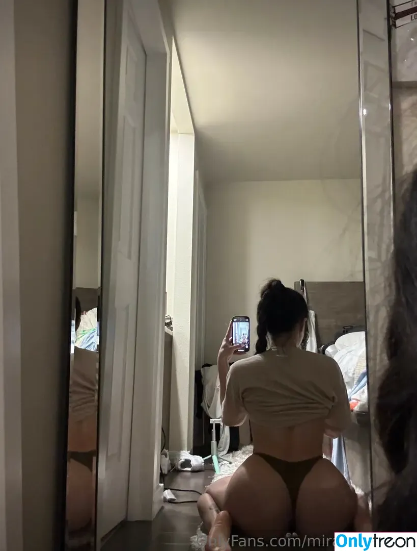 Chrrristina Chrristineee nude photo #0023 (chrristineee / cristinacarmella)
