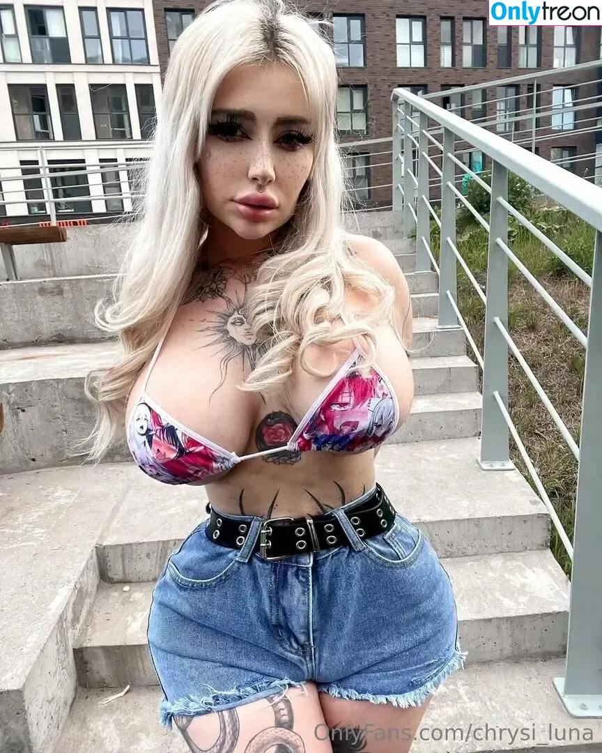 chrysi_luna nude photo #0019 (chrysiluna)