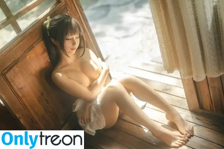 Chunmomo nude photo #0128 (chun.mo_0127 / chunmomo0127 / 蠢沫沫momo)