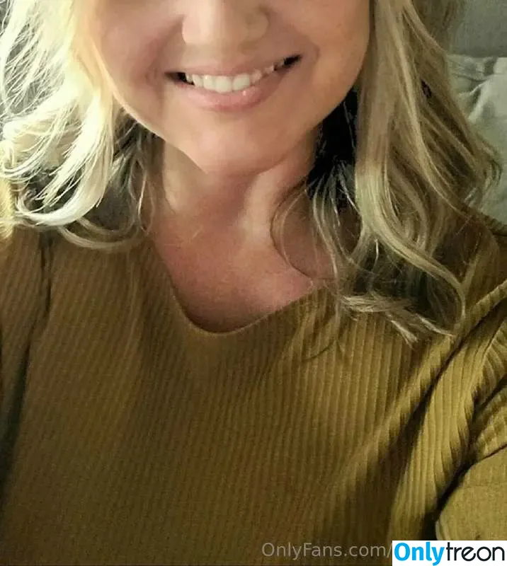 churchwifey_kk nude photo #0094 (kk_live_now)