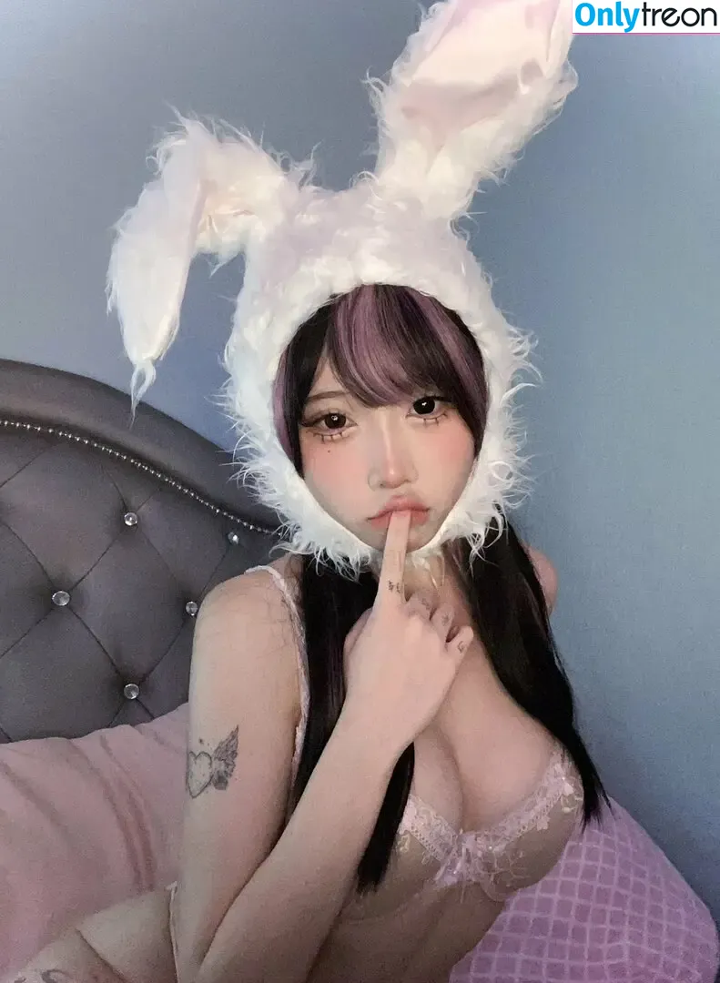 chuui.e nude photo #0015 (Diana Hyunh)
