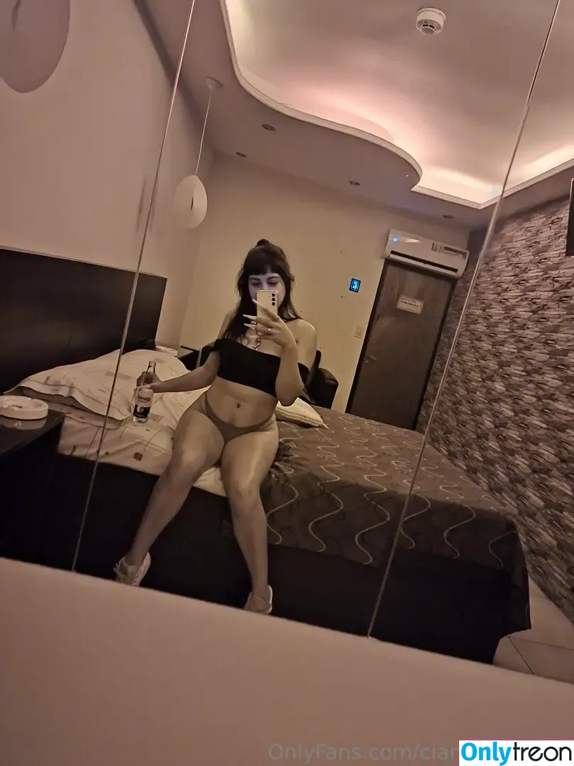 ciannamondoll nude photo #0002 (ciannamoroll)