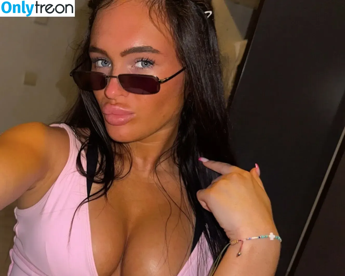 Ciara Wilmot nude photo #0209 (ciaraxwilmot)