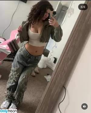 ciggybae / Zendaya lookalike / gypsybaehere / homeskilla_whitnit nude photo #0095