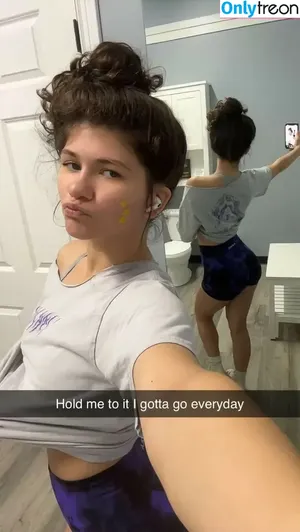 ciggybae / Zendaya lookalike / gypsybaehere / homeskilla_whitnit nude photo #0100