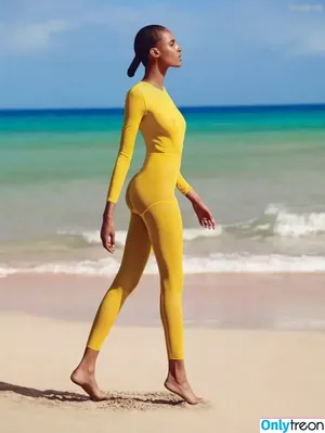 Cindy Bruna / cindybruna nude photo #0009
