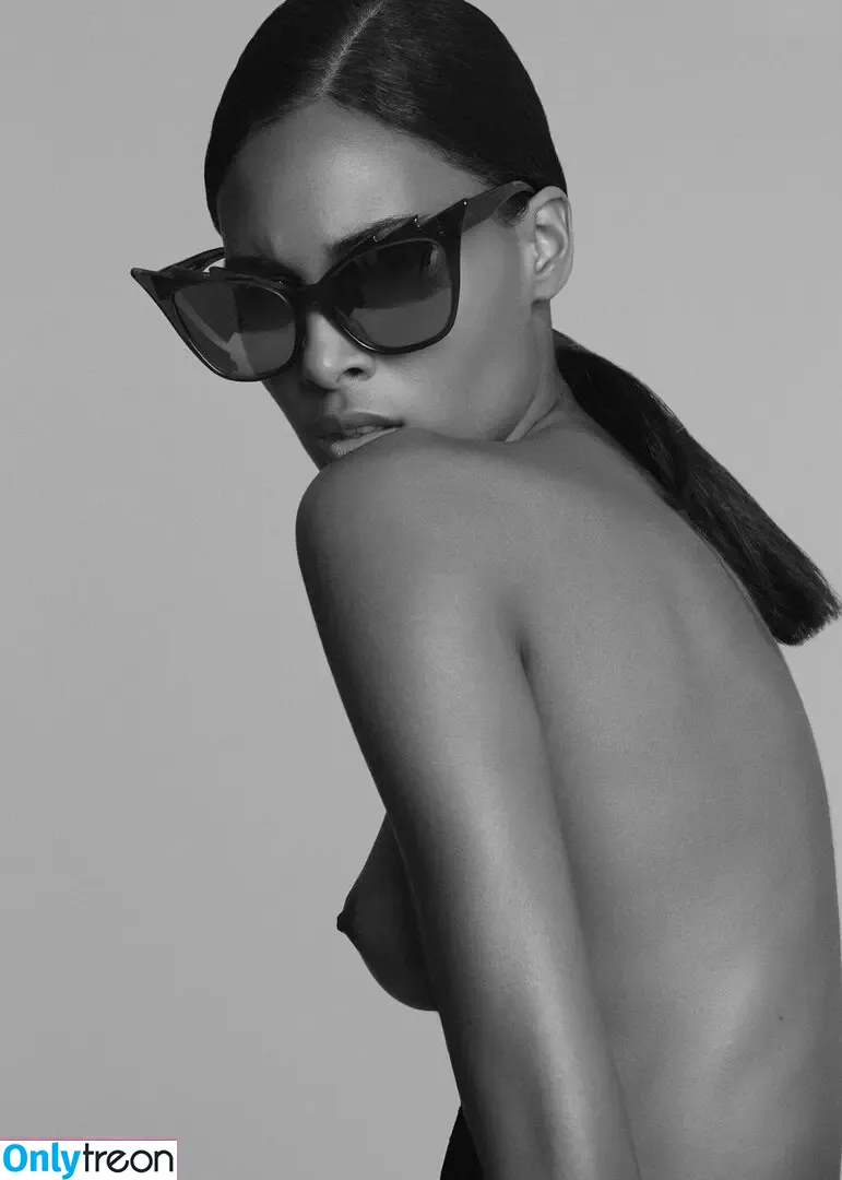 Cindy Bruna nude photo #0037 (cindybruna)