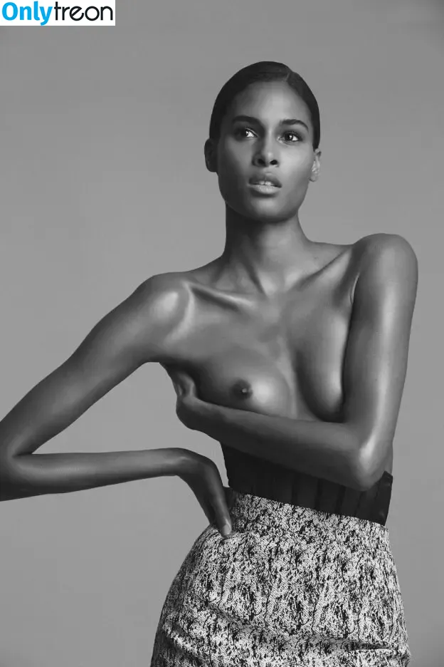 Cindy Bruna nude photo #0043 (cindybruna)