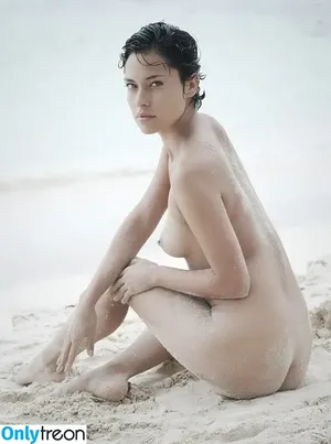  nude photo #0002
