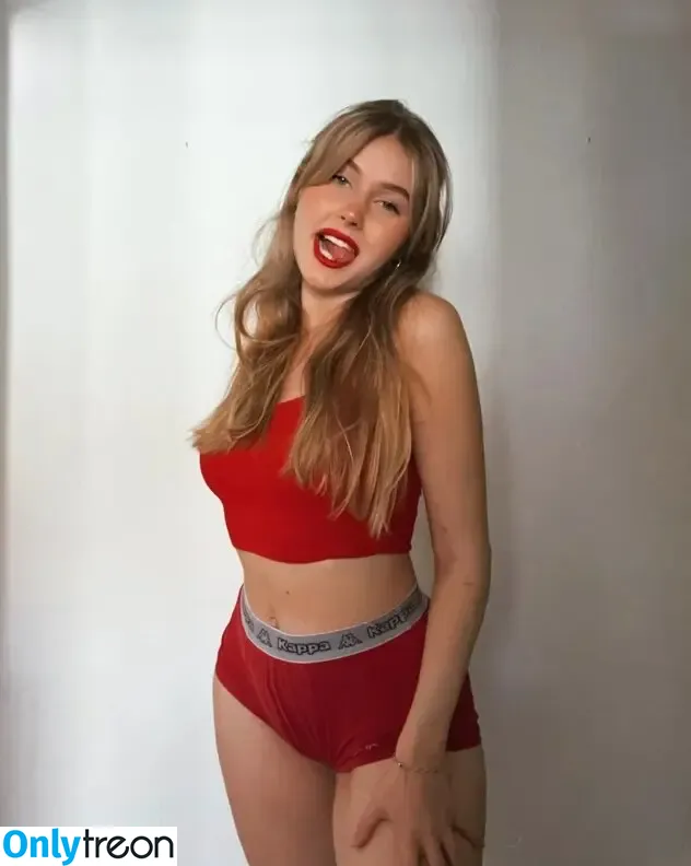 Cirizzle nude photo #0076 (cirizle / cirizzzle)