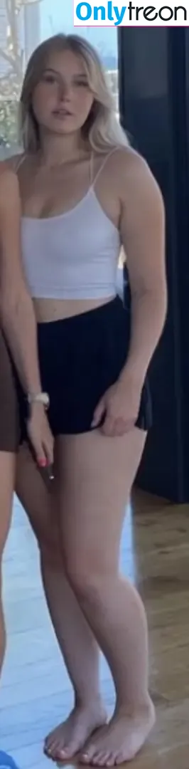 Cirizzle nude photo #0192 (cirizle / cirizzzle)