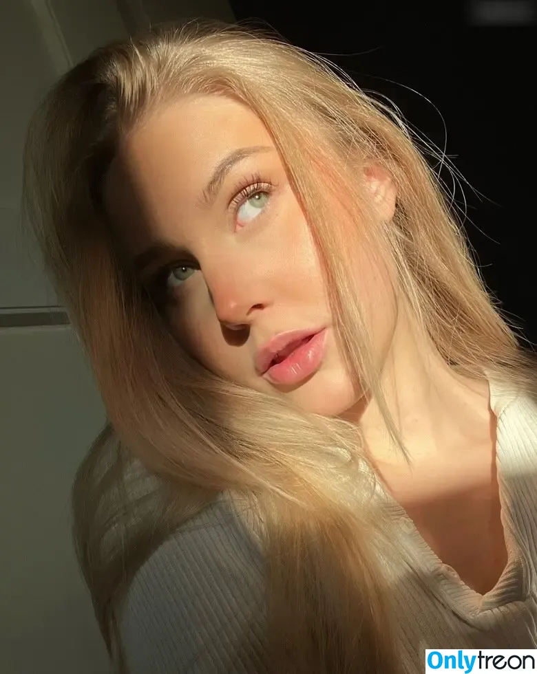 Cirizzle nude photo #0244 (cirizle / cirizzzle)