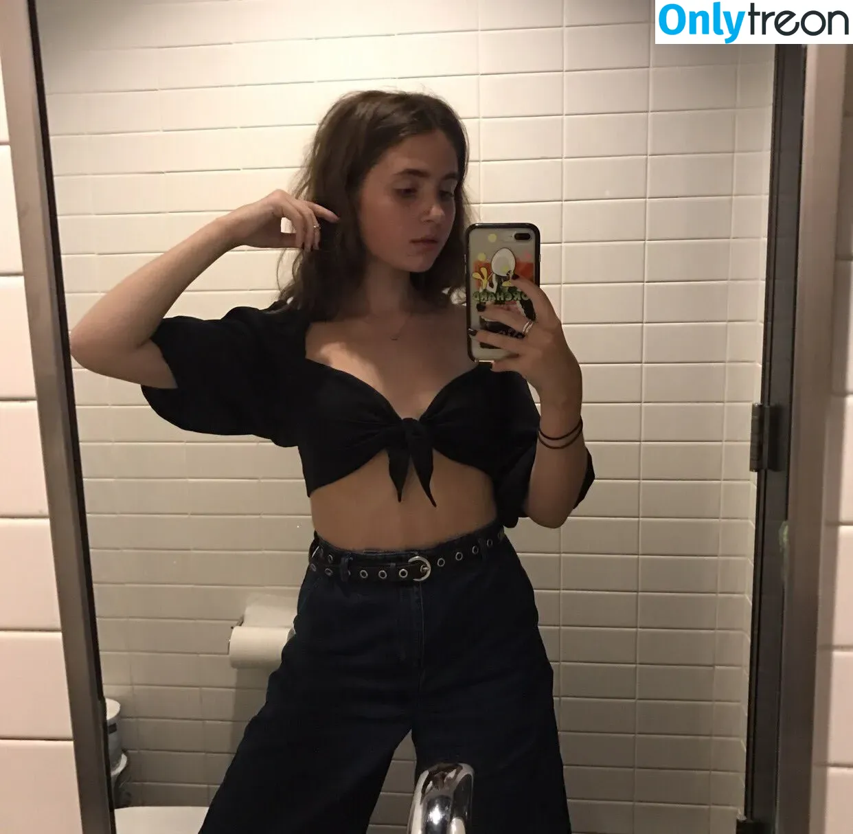 Clairo nude photo #0016 (Claire Cottrill)