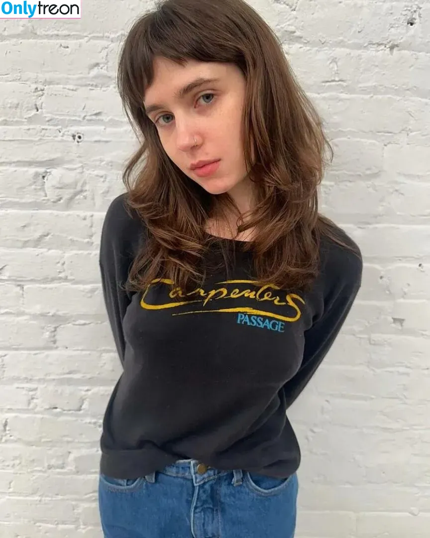 Clairo nude photo #0040 (Claire Cottrill)