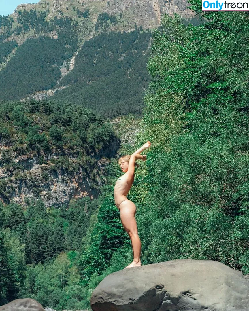 Clara Galle nude photo #0100 (claaragalle)